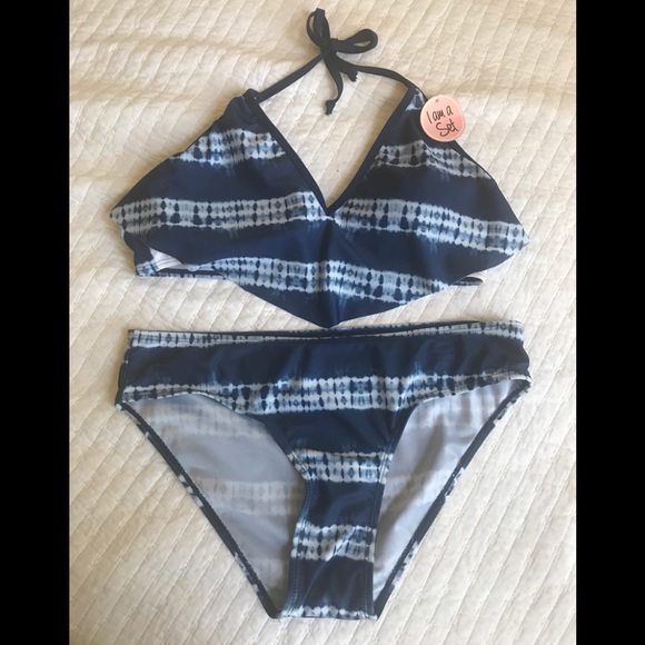 short sleeve bikini top